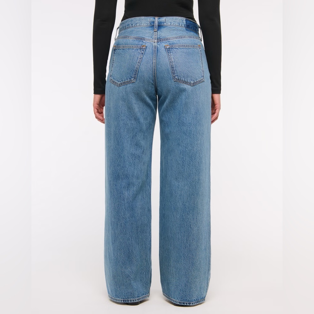 Abercrombie - Curve Love Low Rise Ultra Loose Lightweight Drapey Rigid Jean - Picture 9 of 13